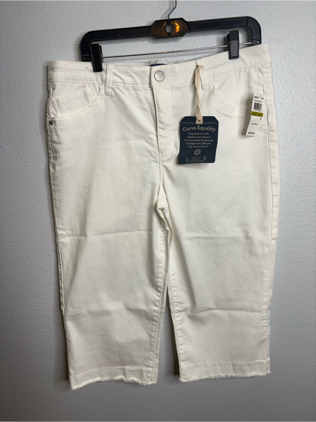 Democracy Size 14 Absolution Skimmer âMold & Holdâ Capri Raw Hem Nwt